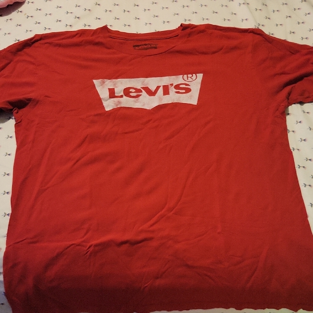 Levi's Bold Red Short Sleeve Tee